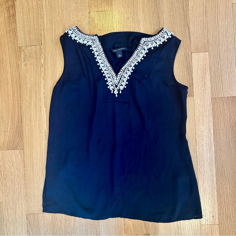 Banana Republic Navy Blouse with White Accents Women’s Size 4